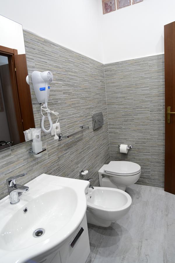 Royal Termini Hotell Rom Exteriör bild