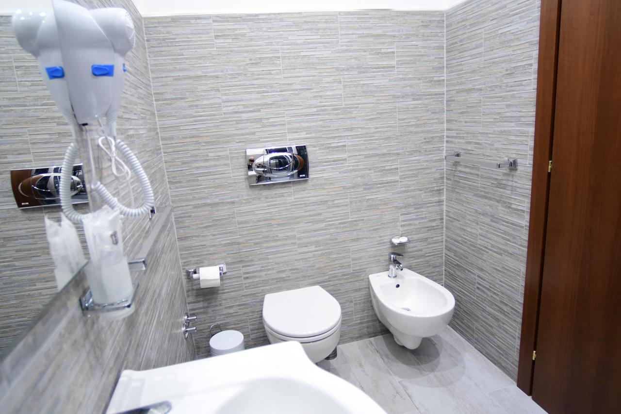 Royal Termini Hotell Rom Exteriör bild